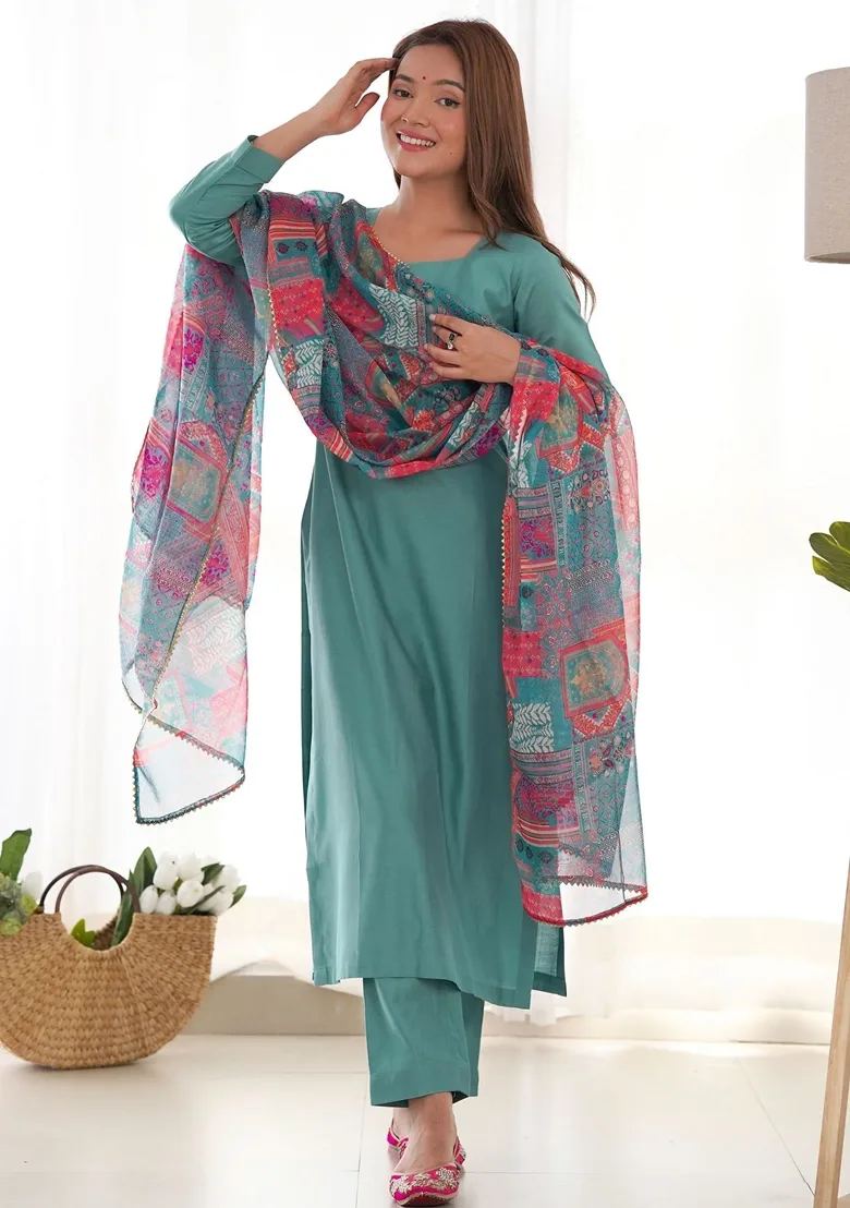 Green Embroidered Cotton Kurta Set — image 2